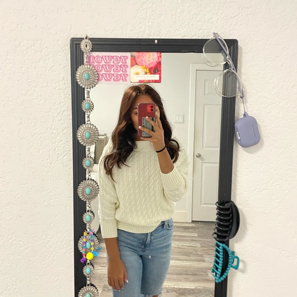 Off the shoulder, Sweater ! - Picture 2 of 3